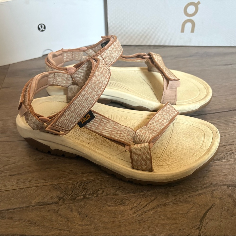 Teva Women's Beige and Pink Sandals